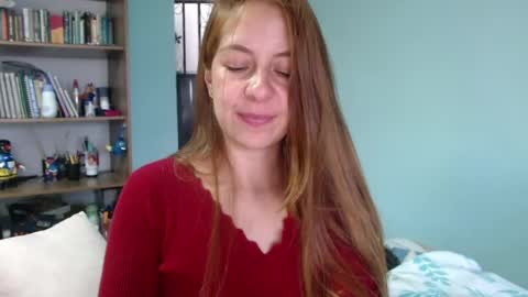 Snapshot of violeta_peter69 chatting on May 13, 9:00 pm Violeta Peter online show from May 13, 9:00 pm