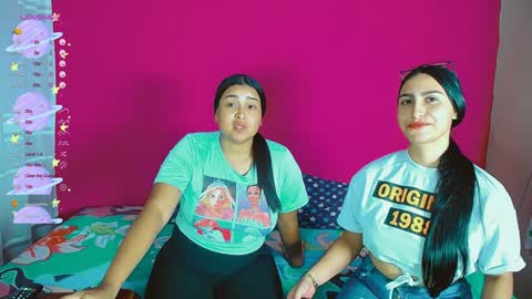 Snapshot of violeta_rouses chatting on December 3, 6:15 am violeta_rouses online show from December 3, 6:15 am