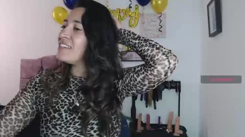 Snapshot of violeta_scott_ chatting on July 1, 2:29 pm violeta_scott_ online show from July 1, 2:29 pm