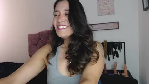 Snapshot of violeta_scott_ chatting on July 28, 3:21 pm violeta_scott_ online show from July 28, 3:21 pm