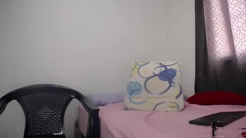 VIOLETA SORACHI  online show from December 3, 3:21 pm