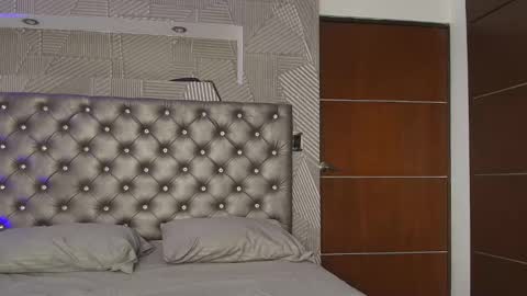 violeta  online show from March 3, 9:31 pm