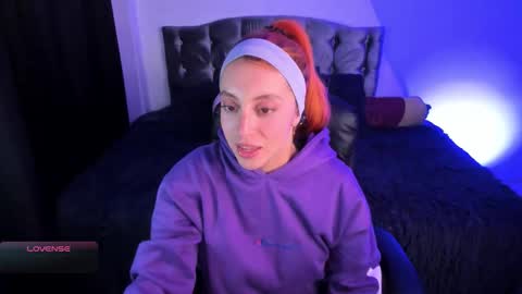 Violeta  Help me reach 150 thumbs up    online show from February 21, 3:40 am