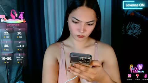 Snapshot of violetasha chatting on May 29, 2:20 am violet online show from May 29, 2:20 am