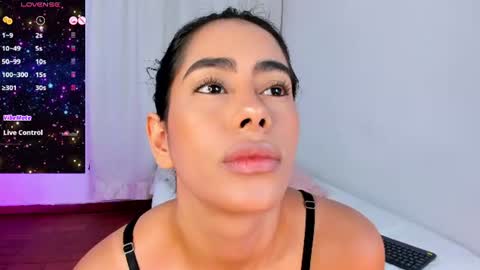 Snapshot of violetasotter chatting on July 28, 12:34 pm Violeta online show from July 28, 12:34 pm