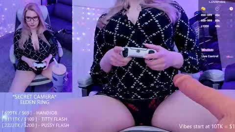 Snapshot of violetfugazzi chatting on February 8, 5:05 pm violetfugazzi online show from February 8, 5:05 pm