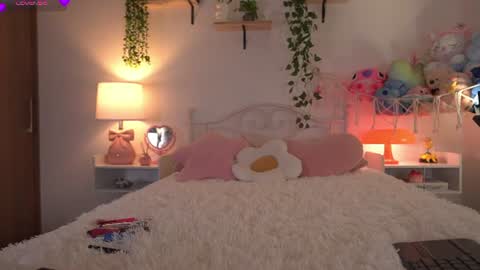 violeth___ online show from June 15, 10:06 am