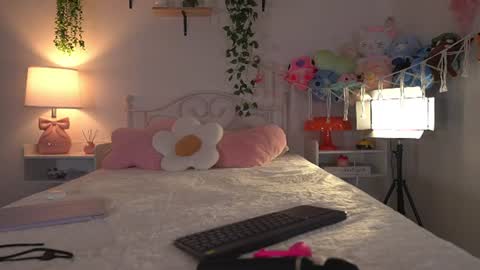 violeth___ online show from July 15, 11:04 am