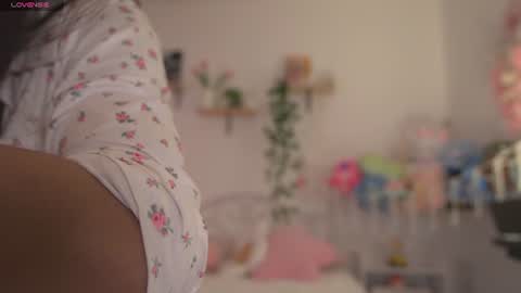 violeth___ online show from July 27, 11:06 am