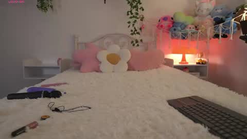 violeth___ online show from July 31, 11:42 am