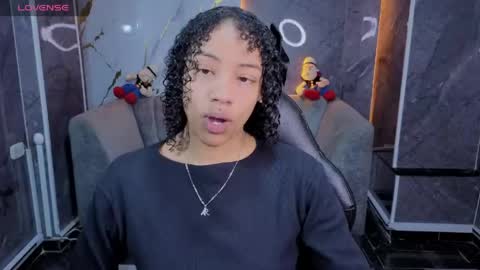 Snapshot of violeth_b chatting on May 11, 1:17 pm violeth_b online show from May 11, 1:17 pm