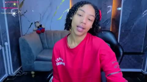 Snapshot of violeth_b chatting on June 18, 1:37 pm violeth_b online show from June 18, 1:37 pm