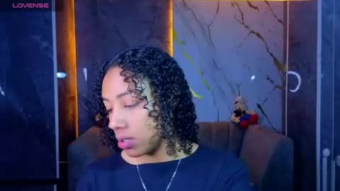 Snapshot of violeth_b chatting on July 8, 1:15 pm violeth_b online show from July 8, 1:15 pm
