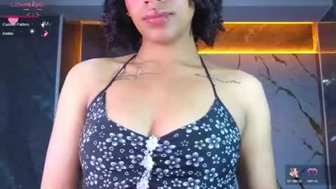 Snapshot of violeth_b chatting on July 28, 4:39 pm violeth_b online show from July 28, 4:39 pm