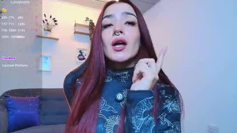 Snapshot of violeth_rosse_ chatting on December 17, 8:37 pm violeth_rosse_ online show from December 17, 8:37 pm