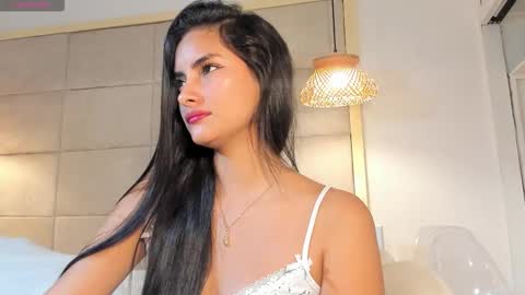 Snapshot of violethilton chatting on September 26, 8:02 pm violeth online show from September 26, 8:02 pm