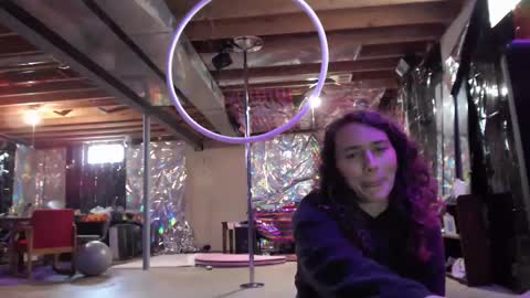 Snapshot of violethooper chatting on February 18, 6:26 pm Violet Hooper online show from February 18, 6:26 pm