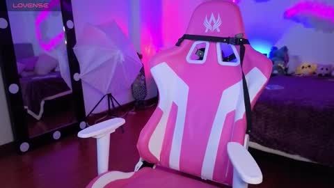   online show from November 13, 7:13 pm