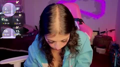   online show from March 10, 9:53 pm