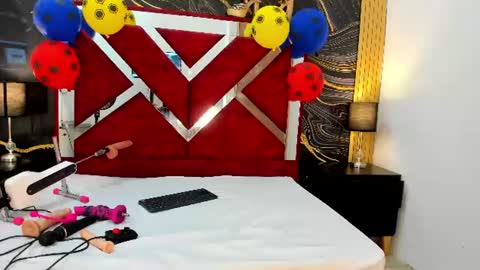 Snapshot of violetrose_as chatting on June 19, 8:23 pm Violet Rose online show from June 19, 8:23 pm