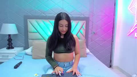 Violet Rousse online show from September 23, 4:54 pm