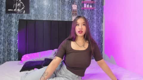 Violet salvatore online show from February 6, 5:03 am