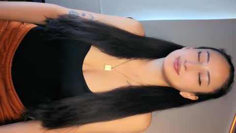 Snapshot of violetskinny chatting on March 24, 7:52 pm violetskinny online show from March 24, 7:52 pm