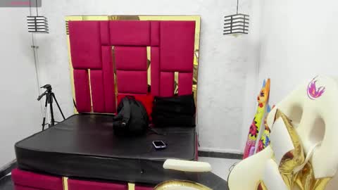 Snapshot of violetsmith_3 chatting on October 21, 11:22 am Violeta online show from October 21, 11:22 am