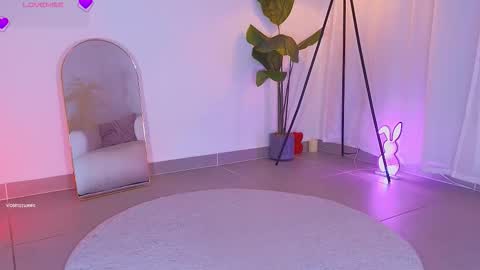 violetssweet online show from January 13, 1:00 am