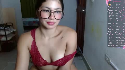 violett_11 online show from January 16, 9:30 pm