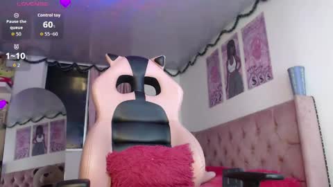 violett_brown9 online show from April 30, 4:19 am