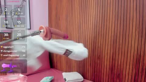 Violett online show from January 5, 7:28 pm