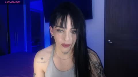 Snapshot of violett_hottie chatting on July 16, 1:33 am violett Independent model online show from July 16, 1:33 am