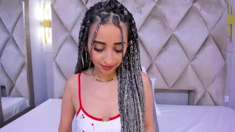 Violett  online show from January 7, 8:22 pm