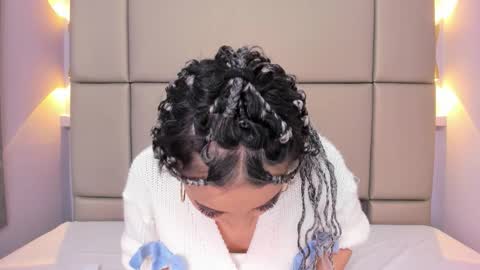 Violett  online show from January 10, 11:56 am