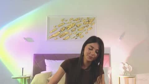 violetta_finch online show from December 1, 11:37 am