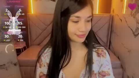 Snapshot of violetta_jhonson_v chatting on August 1, 12:59 pm Violetta online show from August 1, 12:59 pm