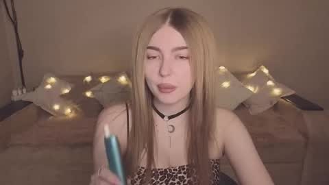 ViolettaOtis online show from November 29, 2:20 pm