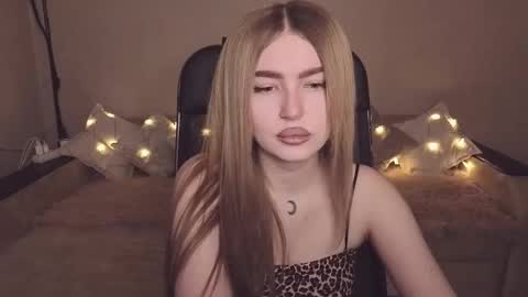 ViolettaOtis online show from January 13, 1:38 pm