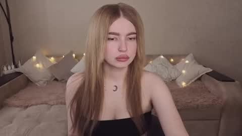 ViolettaOtis online show from June 1, 1:13 pm