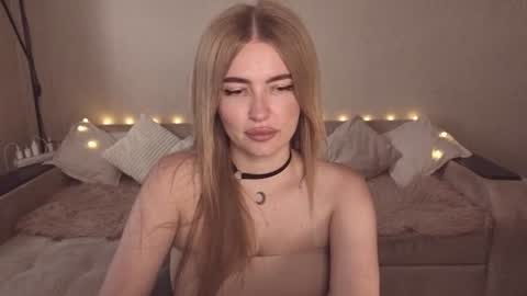 ViolettaOtis online show from July 28, 3:43 pm