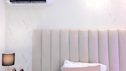 Snapshot of violettarousee chatting on July 17, 10:03 pm violettarousee online show from July 17, 10:03 pm