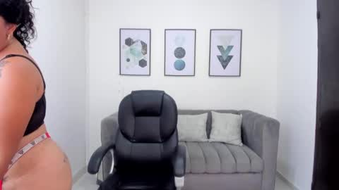 Snapshot of violettasweet_ chatting on September 20, 1:56 pm Violetta online show from September 20, 1:56 pm