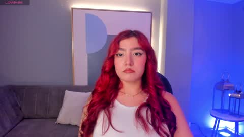 Snapshot of violettcastel chatting on February 4, 7:55 pm Violett Castel online show from February 4, 7:55 pm