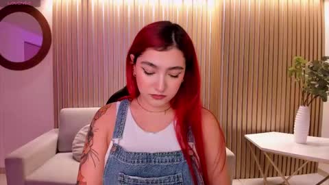 Snapshot of violettcastel chatting on September 9, 6:40 pm Violett Castel online show from September 9, 6:40 pm