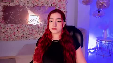 Snapshot of violettcastel chatting on September 25, 7:17 pm Violett Castel online show from September 25, 7:17 pm