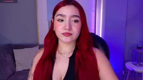 Snapshot of violettcastel chatting on January 9, 7:15 pm Violett Castel online show from January 9, 7:15 pm