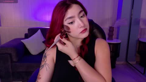 Snapshot of violettcastel chatting on February 21, 7:26 pm Violett Castel online show from February 21, 7:26 pm