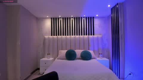 Snapshot of violettcastel chatting on March 20, 6:57 pm Violett Castel online show from March 20, 6:57 pm