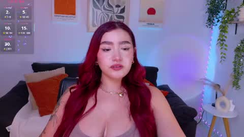 Snapshot of violettcastel chatting on July 12, 12:01 am Violett Castel online show from July 12, 12:01 am